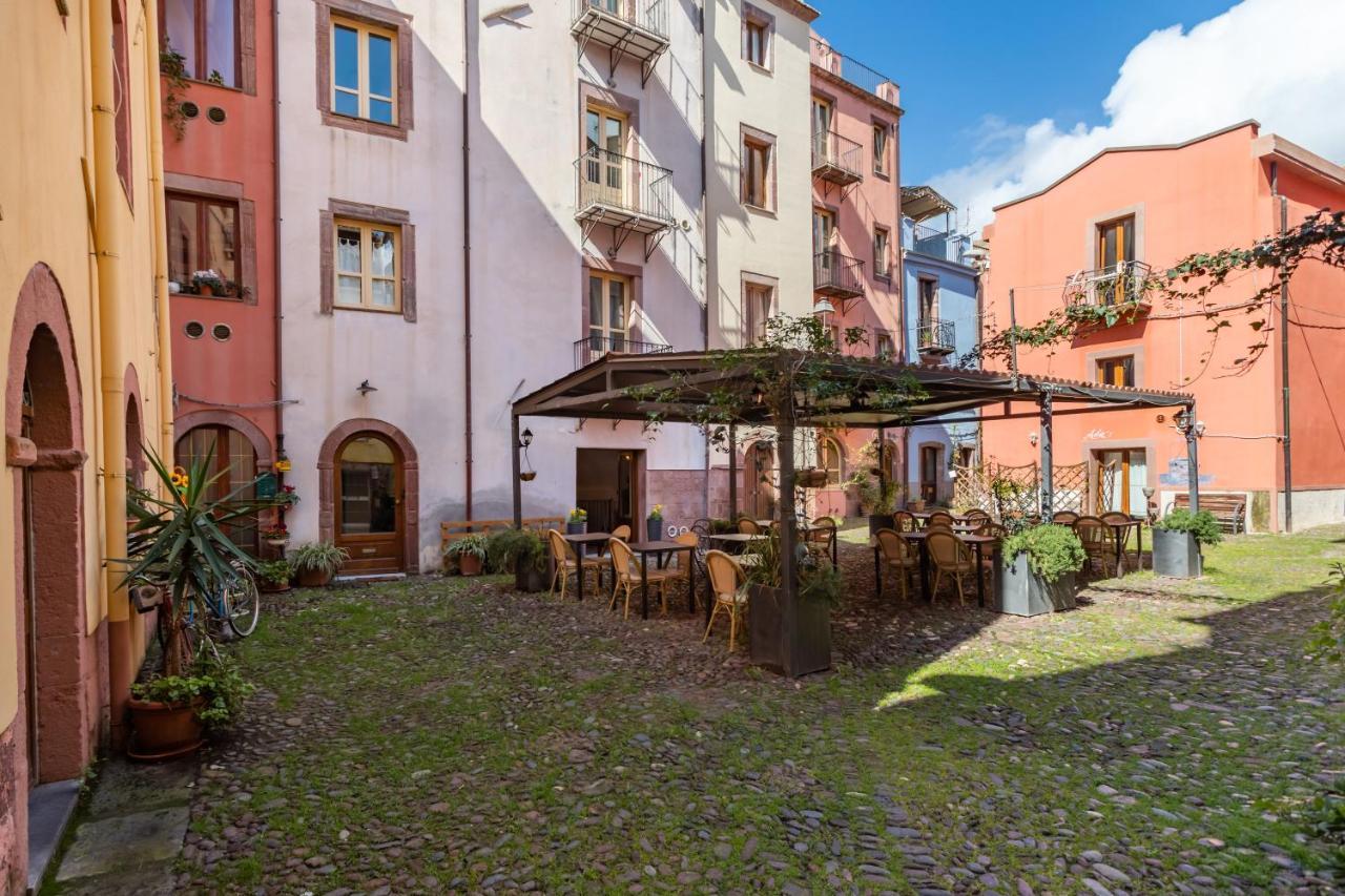Locanda Di Corte بوسا المظهر الخارجي الصورة
